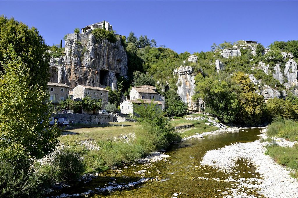 Image Randonnée Ardèche - rando dans le piémont ardéchois