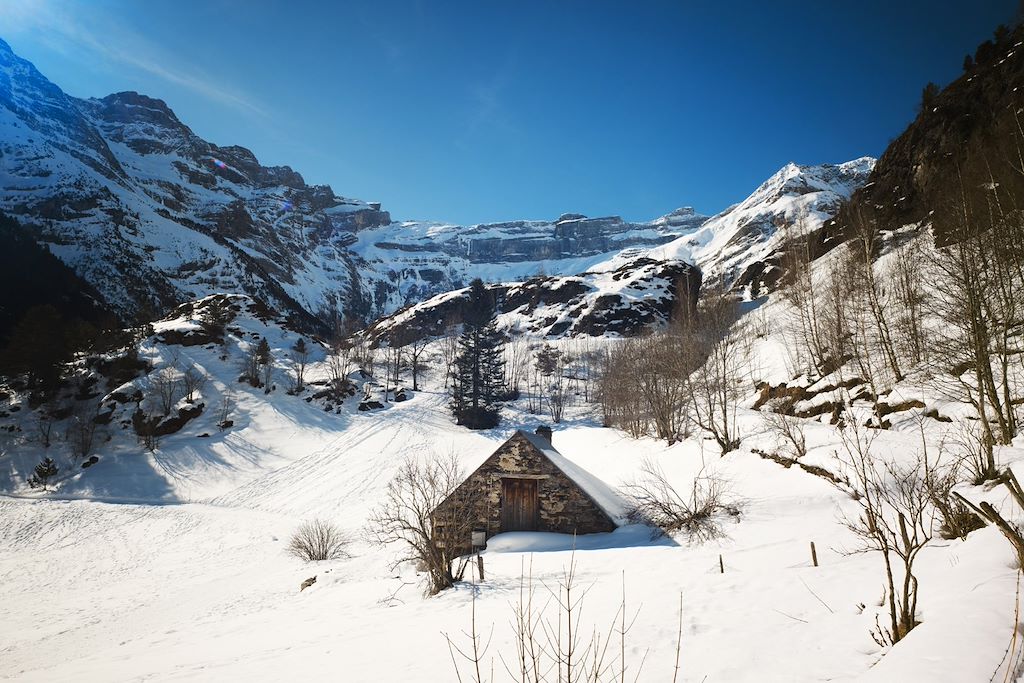 Image Randonnée raquettes Cirque de Gavarnie - Randonnée raquettes Cauterets - Randonnée Parc national des