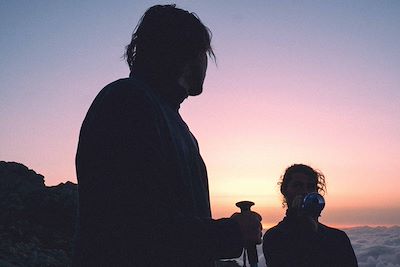 Départ du groupe au petit matin ppour une étape du GR20	