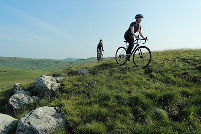 Gravel sur le plateau du massif du Cézallier - Auvergne-Rhône-Alpes - France