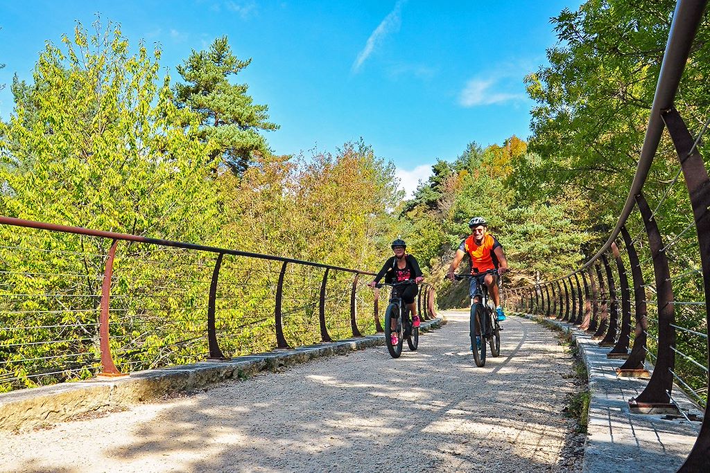 Image Dolce Via à vélo - Vallée de l'Eyrieux à vélo - Via Rhôna