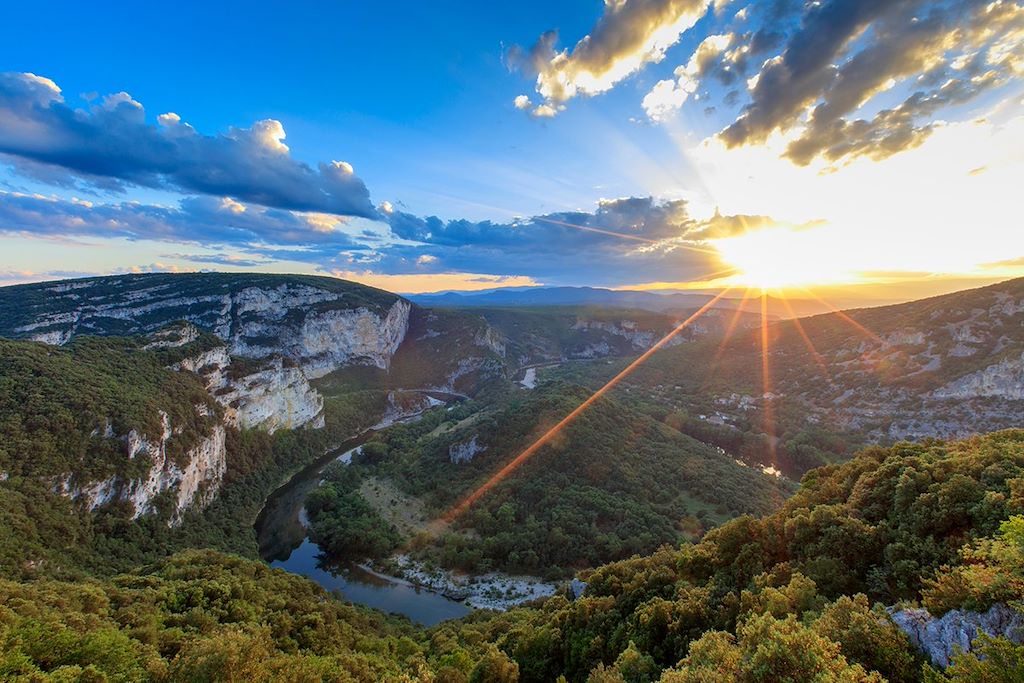 Image Randonnée avec un âne - Rando Ardèche - Gorges de l'Ardèche