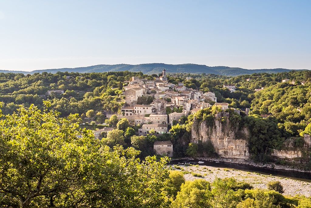 Image Randonnée avec un âne - Rando Ardèche - Gorges de l'Ardèche