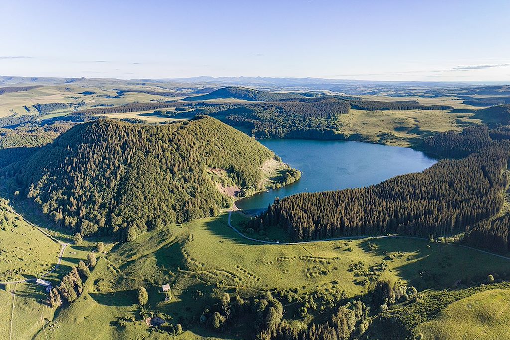 Image Grande Traversée du Massif Central - Randonnée Volcans d'Auvergne - Trek Cevennes - GTMC