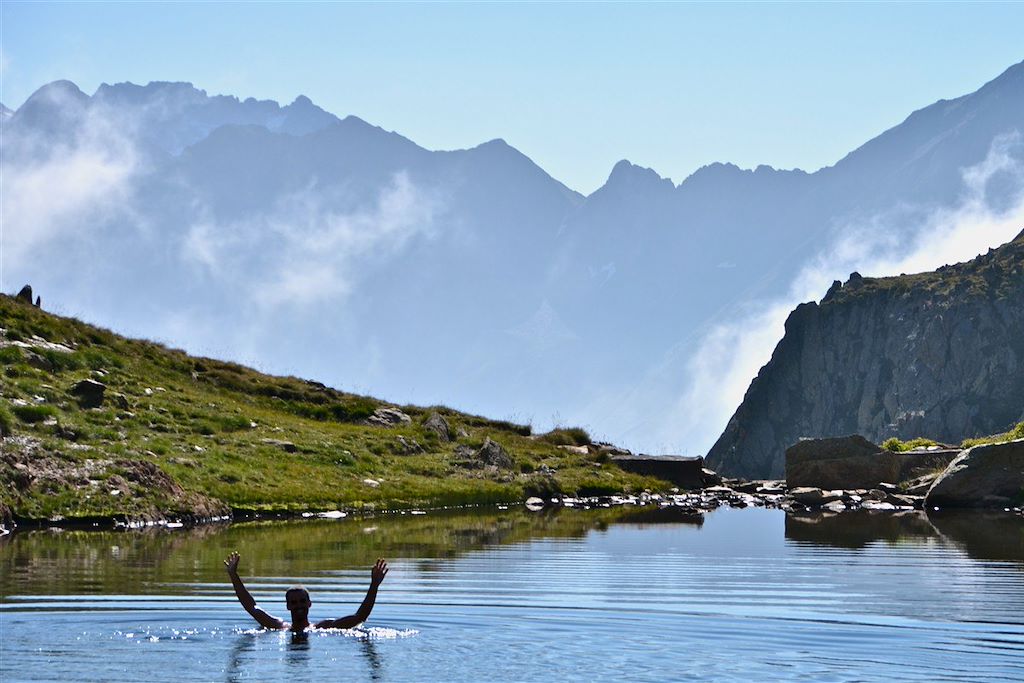 Image Randonnée Du Pic D'Anie Au Cirque De Gavarnie - Grande Traversée Des Pyrénées - Trek France