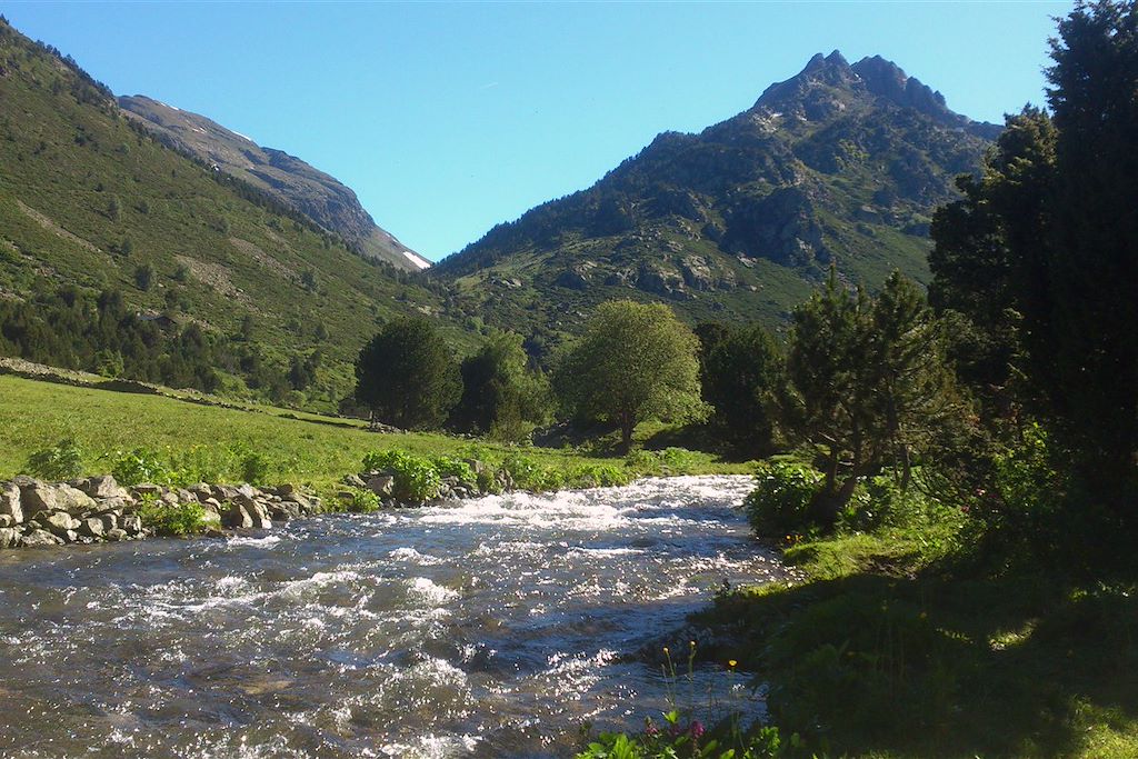 Image Randonnée Du Val D'Aran A Merens-Les-Vals - Grande Traversée Des Pyrénées - Trek France