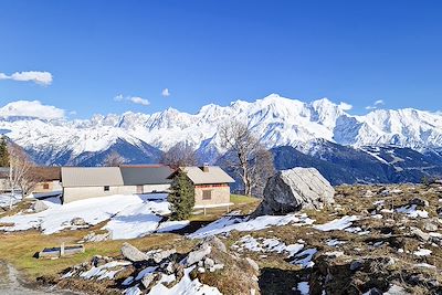 Hameau de Varan enneigé - Haute-Savoie - France