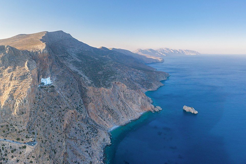 Santorin, Amorgos et Naxos : entre mer et montagne