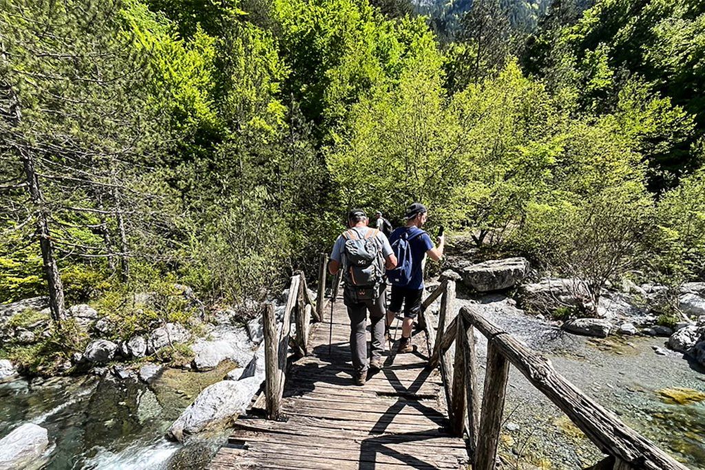 Image De Athènes à Thessalonique - Randonnée des Météores au Pélion - parc national du Mont Olympe