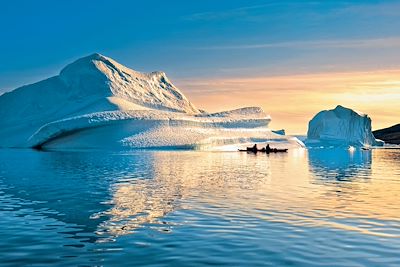 © Gerard Planchenault - Kayak au coeur des icebergs - Groenland Kayak au coeur des icebergs - Groenland