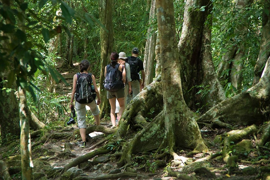 Image Navigation Lac Atitlan - Randonnée Volcan Pacaya - Cité Maya De Tikal
