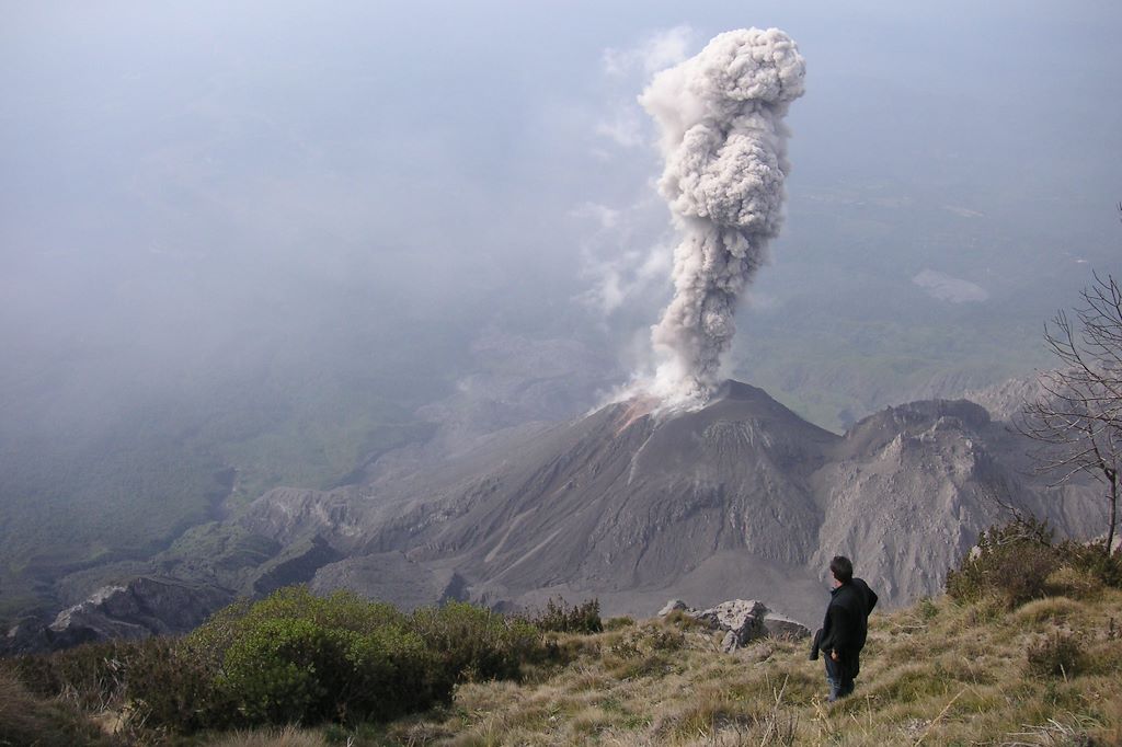 Image Ascension Volcan - Ville Coloniale Antigua - Volcan Fuego