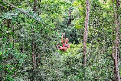 © Hudson Fleece / Alamy / Hemis - Tyrolienne - Guatemala Tyrolienne - Guatemala