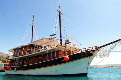 © Jack Bollet - Navigation en mer Adriatique - Croatie Navigation en mer Adriatique - Croatie