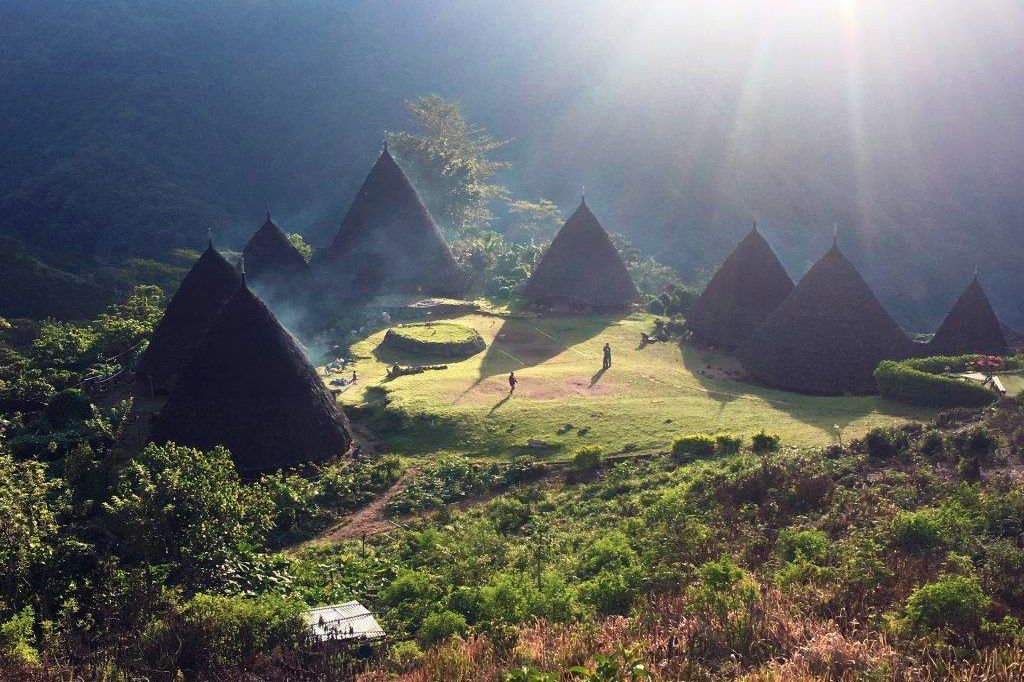 Image Randonnée Flores - Croisière Komodo - Volcan Kelimutu - villages Bajawa