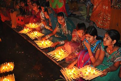 Arati, rituel hindou - Inde