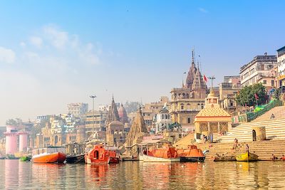 © Sumit_Kumar_99 / iStock - Varanasi - Bénarès - Inde Varanasi - Bénarès - Inde