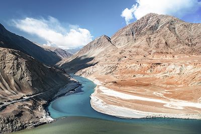 © szefei / Istock - Zanskar et rivière l'Indus - Ladakh - Inde Zanskar et rivière l'Indus - Ladakh - Inde