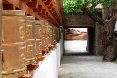 © Jean-Claude Colin - Moulin à prière - Monastère d'Alchi Gompa - Ladakh - Inde Moulin à prière - Monastère d'Alchi Gompa - Ladakh - Inde