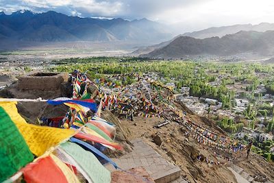 Lumière sur Leh depuis le monastère Namgyal Tsemo Gompa - Ladakh - Inde