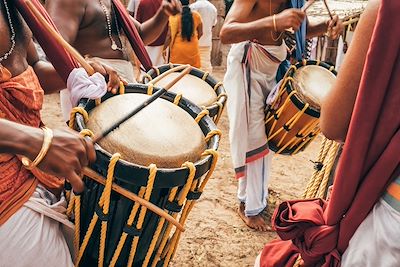© Mazur Travel / Adobe Stock - Fête du Theyyam - Kerala - Inde Fête du Theyyam - Kerala - Inde