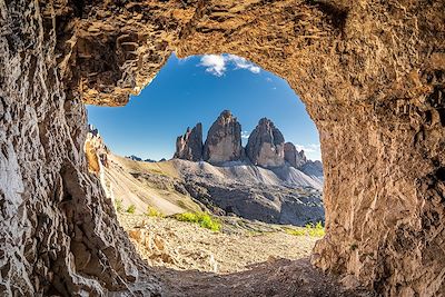 © shaiith / Adobe Stock - Tre Cime di Lavaredo - Dolomites - Italie Tre Cime di Lavaredo - Dolomites - Italie