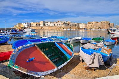 © milla1974 / iStock - Port de Gallipoli - Pouilles - Italie Port de Gallipoli - Pouilles - Italie
