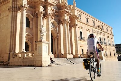 © Francesco Amatulli - Cathédrale de Syracuse - Sicile - Italie Cathédrale de Syracuse - Sicile - Italie