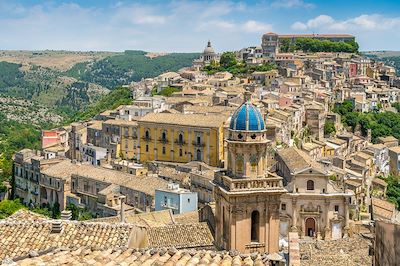 Vue panoramique de Ragusa Ibla, ville baroque - Sicile - Italie