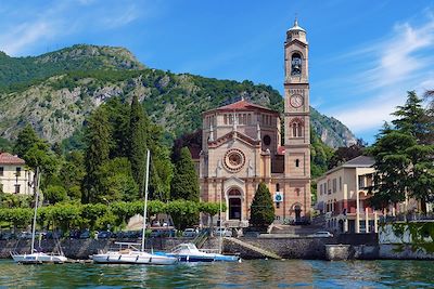 © Nadia Gay - Église - Lac de Côme - Italie Église - Lac de Côme - Italie