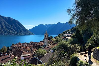 © Nadia Gay - Riviera des Azalées - Lac de Côme - Italie Riviera des Azalées - Lac de Côme - Italie
