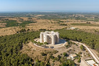 © Stefano Tammaro / Adobe Stock - Castel del Monte - Les Pouilles - Italie Castel del Monte - Les Pouilles - Italie