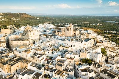 © Stephen Hughes / Alamy / Hemis - Ostuni - Les Pouilles - Italie Ostuni - Les Pouilles - Italie