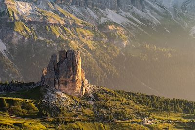 Le Cinque Torri au lever du soleil - Cortina d'Ampezzo - Belluno - Vénétie - Italie