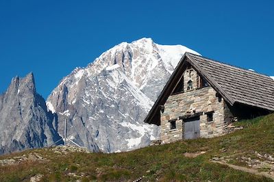 Mont de la Saxe - Aiguilles Noires de Peuterey - Mont Blanc - Vallée d'Aoste - Italie