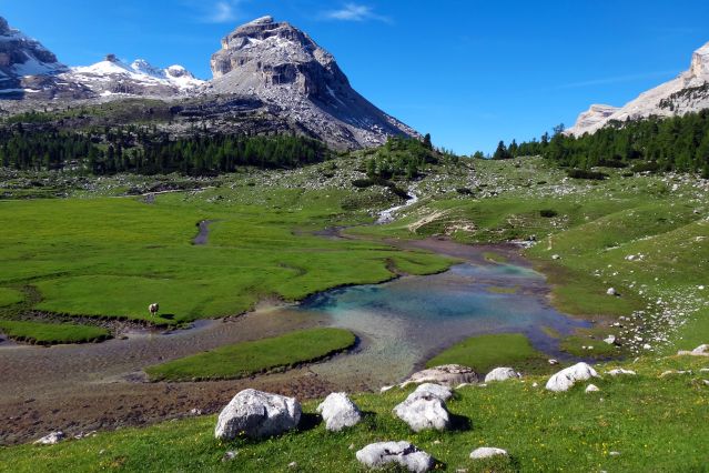 Trek - Dolomites, sommets et lacs mythiques