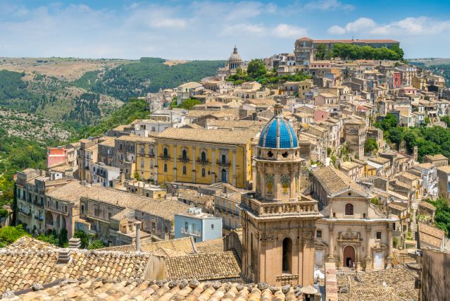 Vue panoramique de Ragusa Ibla, ville baroque - Sicile - Italie
