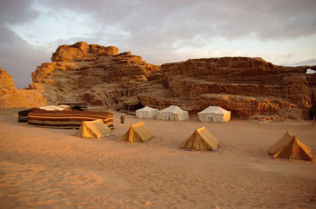 Image Cité antique de Petra, désert du wadi Rum