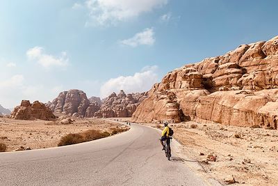 La traversée du royaume de Jordanie en VTT