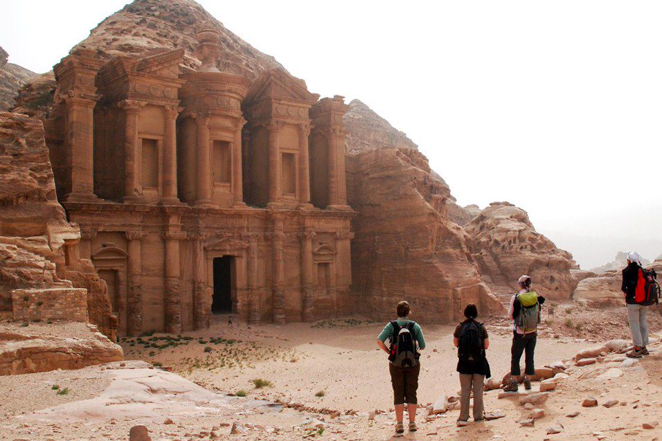 Image Randonnée vallée Arc en Ciel - ascension Umm al Dami - randonnée forêt d'Ajloun - Visite de Petra -