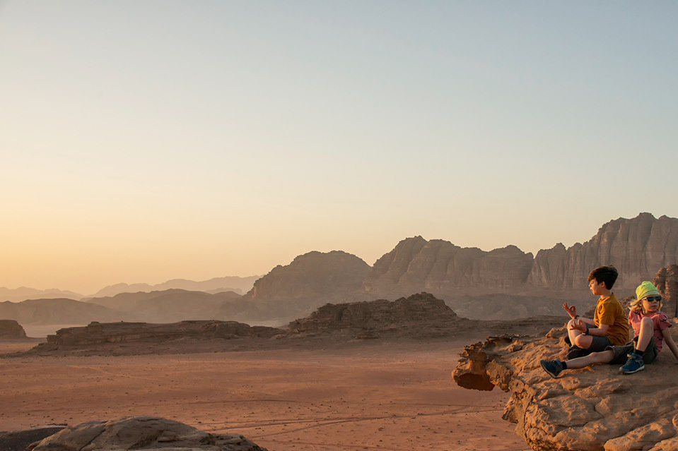 Image Snorkeling À Aqaba, Cours De Cuisine Bedouine À Pétra, Chameau Dans Le Wadi Rum