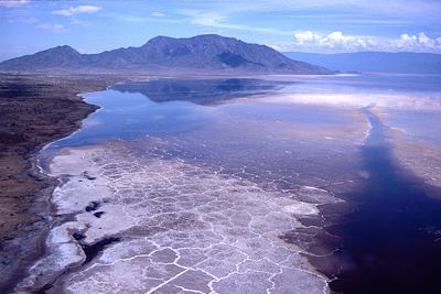 Lac Magadi et montagne Shompole - Kenya