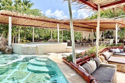 © Stefano Pelloni - Espace détente avec piscine - votre hébergement au Kenya Espace détente avec piscine - votre hébergement au Kenya