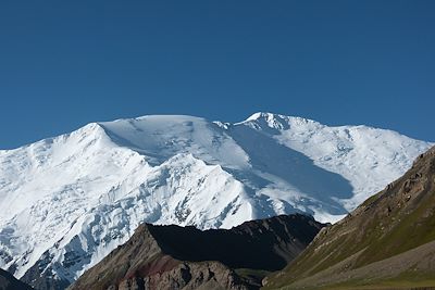 Pic Lénine (7134m) et pic Razdelnaya (6148m)