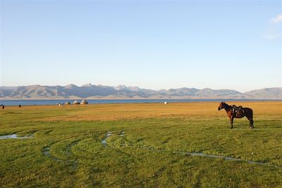 © Fanny Gibert - Lac Song Kul - Kirghizie Lac Song Kul - Kirghizie