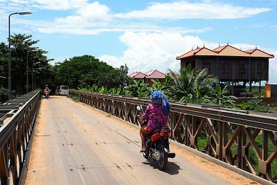 Route de Kompong Cham - Cambodge