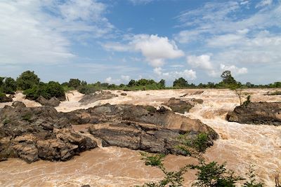© Alexandre Renon - Chutes de Li Phi à Don Khone - 4000 îles - Laos Chutes de Li Phi à Don Khone - 4000 îles - Laos