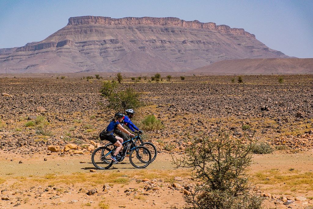 Image Vallée du Draa en VTT - Atlas marocain à vélo - Dunes de Tidri à vélo