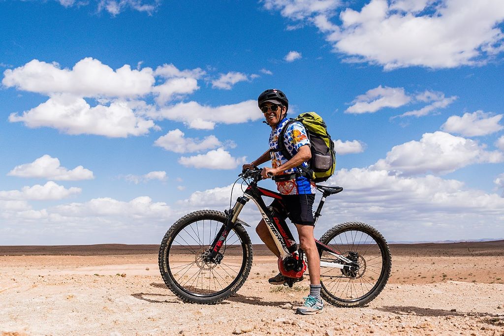 Image Vallée du Draa en VTT - Atlas marocain à vélo - Dunes de Tidri à vélo