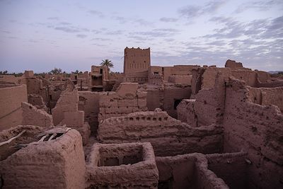 © Brice Portolano - Village de Ksar Bounou - M'Hamid El Ghizlane - Maroc Village de Ksar Bounou - M'Hamid El Ghizlane - Maroc